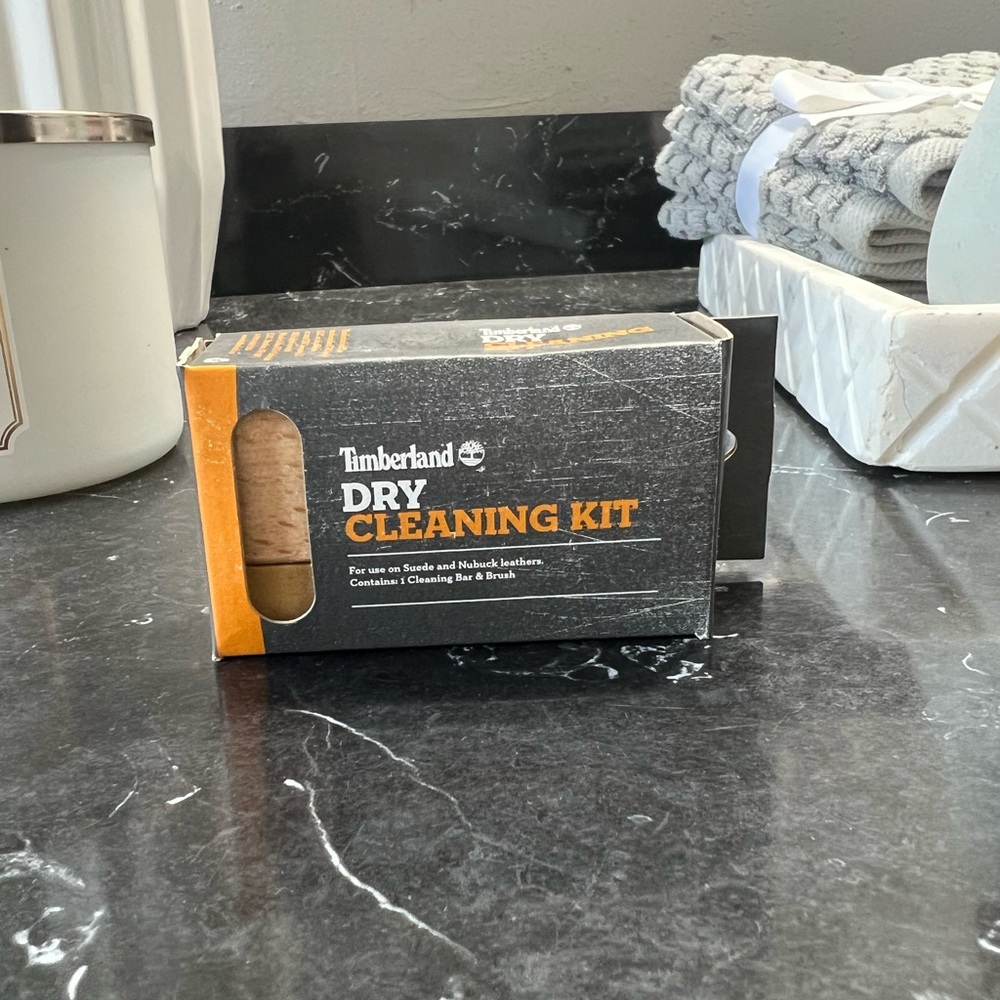 NEVER USED | Timberland Dry Cleaning Kit - Unisex